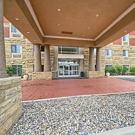 Country Inn & Suites By Radisson, Dearborn, Mi Buitenkant foto